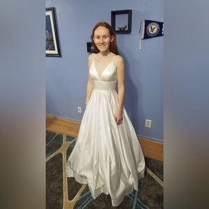 Ivory wedding dress, size 2, JJ’s House.